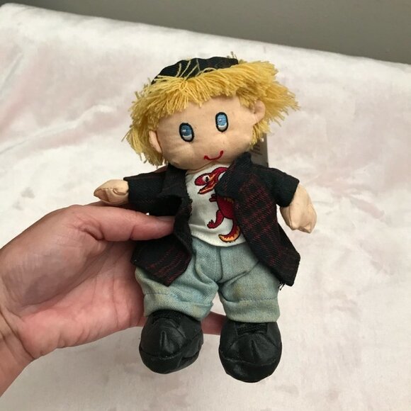 Collectors The Save The Children Collection  1999 blond boy with blue eyes doll - Picture 6 of 9